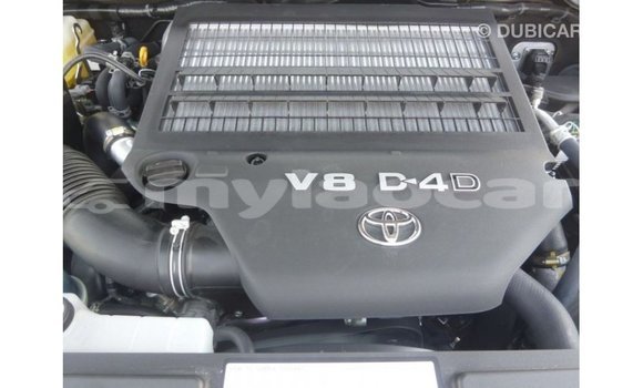 Buy Import Toyota Land Cruiser Blue Car in Import - Dubai in Attapeu Province Buy Import Toyota Land Cruiser Blue Car in Import - Dubai in Attapeu Province