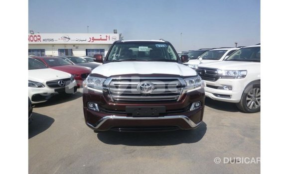 Acheter Import Voiture Toyota Land Cruiser Rouge à Import - Dubai, Attapeu Province Acheter Import Voiture Toyota Land Cruiser Rouge à Import - Dubai, Attapeu Province