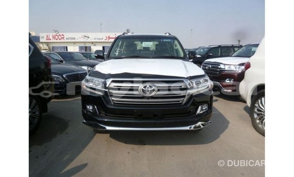 Acheter Import Voiture Toyota Land Cruiser Noir à Import - Dubai, Attapeu Province Acheter Import Voiture Toyota Land Cruiser Noir à Import - Dubai, Attapeu Province