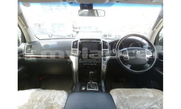 Buy Import Toyota Land Cruiser Other Car in Import - Dubai in Attapeu Province Buy Import Toyota Land Cruiser Other Car in Import - Dubai in Attapeu Province