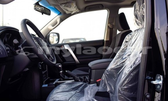 Acheter Import Voiture Toyota Prado Noir à Import - Dubai, Attapeu Province Acheter Import Voiture Toyota Prado Noir à Import - Dubai, Attapeu Province