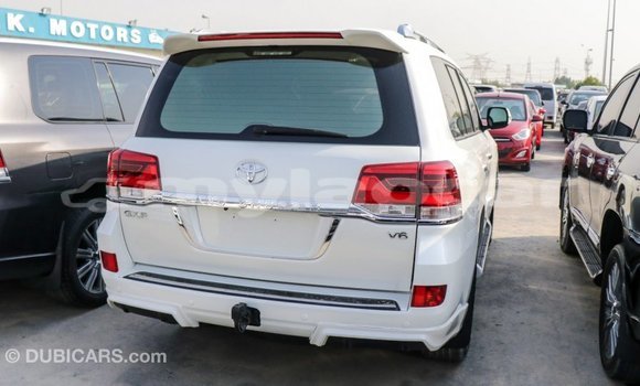 Buy Import Toyota Land Cruiser White Car in Import - Dubai in Attapeu Province Buy Import Toyota Land Cruiser White Car in Import - Dubai in Attapeu Province