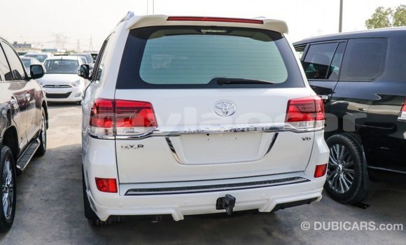 Buy Import Toyota Land Cruiser White Car in Import - Dubai in Attapeu Province Buy Import Toyota Land Cruiser White Car in Import - Dubai in Attapeu Province