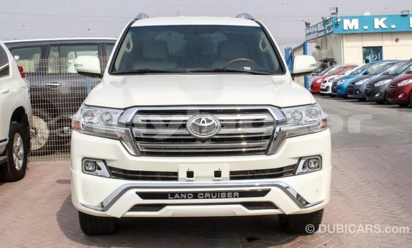 ຊື້ ການ ນຳ ເຂົ້າ Toyota Land Cruiser White ລົດ ໃນ Import - Dubai ໃນ Attapeu Province ຊື້ ການ ນຳ ເຂົ້າ Toyota Land Cruiser White ລົດ ໃນ Import - Dubai ໃນ Attapeu Province