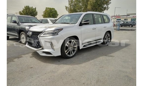 Acheter Import Voiture Lexus LX Blanc à Import - Dubai, Attapeu Province Acheter Import Voiture Lexus LX Blanc à Import - Dubai, Attapeu Province