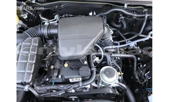 Acheter Import Voiture Toyota Prado Noir à Import - Dubai, Attapeu Province Acheter Import Voiture Toyota Prado Noir à Import - Dubai, Attapeu Province