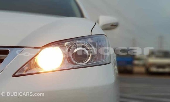 Buy Import Lexus ES White Car in Import - Dubai in Attapeu Province Buy Import Lexus ES White Car in Import - Dubai in Attapeu Province
