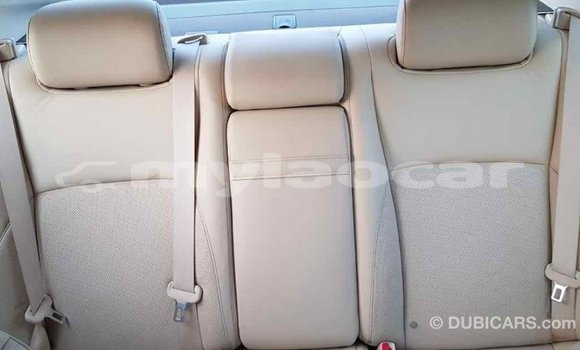 Buy Import Lexus ES White Car in Import - Dubai in Attapeu Province Buy Import Lexus ES White Car in Import - Dubai in Attapeu Province