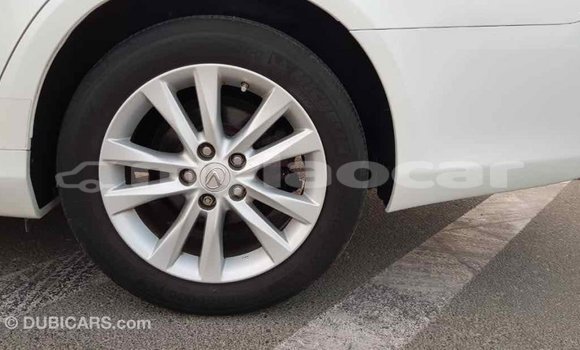 Buy Import Lexus ES White Car in Import - Dubai in Attapeu Province Buy Import Lexus ES White Car in Import - Dubai in Attapeu Province