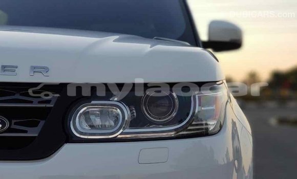 Buy Import Land Rover Range Rover White Car in Import - Dubai in Attapeu Province Buy Import Land Rover Range Rover White Car in Import - Dubai in Attapeu Province