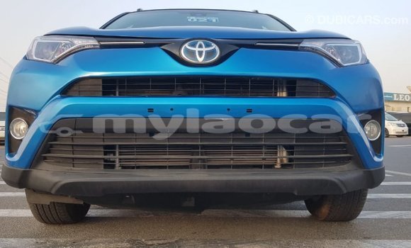 Buy Import Toyota HiAce Blue Truck in Import - Dubai in Attapeu Province Buy Import Toyota HiAce Blue Truck in Import - Dubai in Attapeu Province