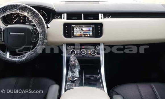 Buy Import Land Rover Range Rover White Car in Import - Dubai in Attapeu Province Buy Import Land Rover Range Rover White Car in Import - Dubai in Attapeu Province