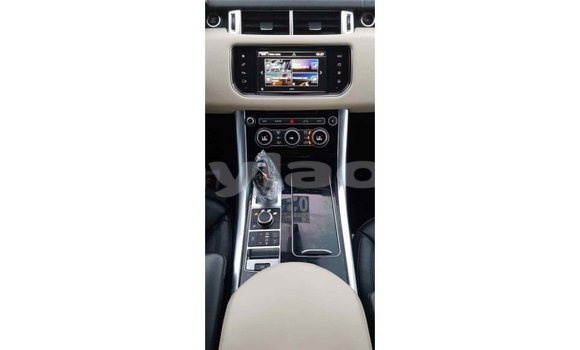 Buy Import Land Rover Range Rover White Car in Import - Dubai in Attapeu Province Buy Import Land Rover Range Rover White Car in Import - Dubai in Attapeu Province
