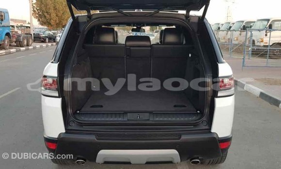Buy Import Land Rover Range Rover White Car in Import - Dubai in Attapeu Province Buy Import Land Rover Range Rover White Car in Import - Dubai in Attapeu Province