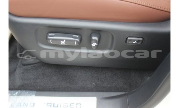 Buy Import Toyota Land Cruiser White Car in Import - Dubai in Attapeu Province Buy Import Toyota Land Cruiser White Car in Import - Dubai in Attapeu Province