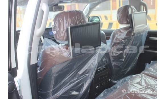 Buy Import Toyota Land Cruiser White Car in Import - Dubai in Attapeu Province Buy Import Toyota Land Cruiser White Car in Import - Dubai in Attapeu Province