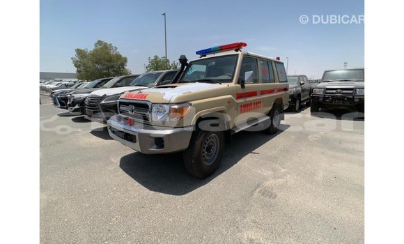 Buy Import Toyota Land Cruiser Beige Car in Import - Dubai in Attapeu Province Buy Import Toyota Land Cruiser Beige Car in Import - Dubai in Attapeu Province