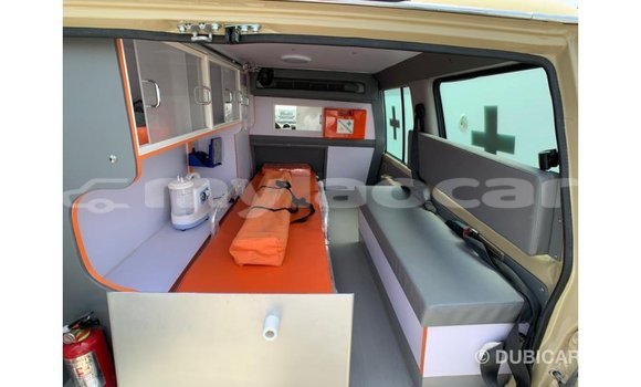 Buy Import Toyota Land Cruiser Beige Car in Import - Dubai in Attapeu Province Buy Import Toyota Land Cruiser Beige Car in Import - Dubai in Attapeu Province