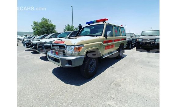 Buy Import Toyota Land Cruiser Beige Car in Import - Dubai in Attapeu Province Buy Import Toyota Land Cruiser Beige Car in Import - Dubai in Attapeu Province