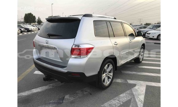 Buy Import Toyota Highlander Other Car in Import - Dubai in Attapeu Province Buy Import Toyota Highlander Other Car in Import - Dubai in Attapeu Province