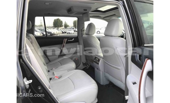 Buy Import Toyota Highlander Black Car in Import - Dubai in Attapeu Province Buy Import Toyota Highlander Black Car in Import - Dubai in Attapeu Province