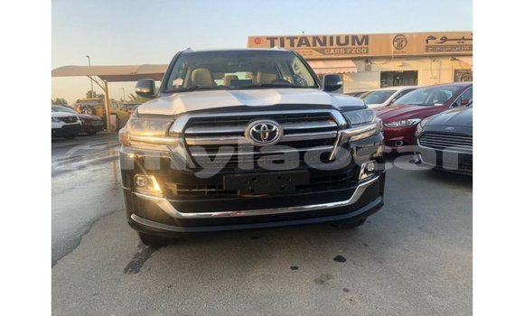Buy Import Toyota Land Cruiser Black Car in Import - Dubai in Attapeu Province Buy Import Toyota Land Cruiser Black Car in Import - Dubai in Attapeu Province