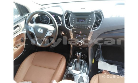 Buy Import Hyundai Santa Fe White Car in Import - Dubai in Attapeu Province Buy Import Hyundai Santa Fe White Car in Import - Dubai in Attapeu Province