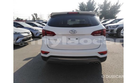 Buy Import Hyundai Santa Fe White Car in Import - Dubai in Attapeu Province
