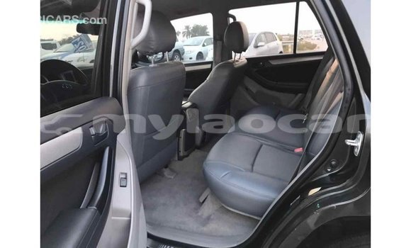 Buy Import Toyota HiAce Black Truck in Import - Dubai in Attapeu Province Buy Import Toyota HiAce Black Truck in Import - Dubai in Attapeu Province