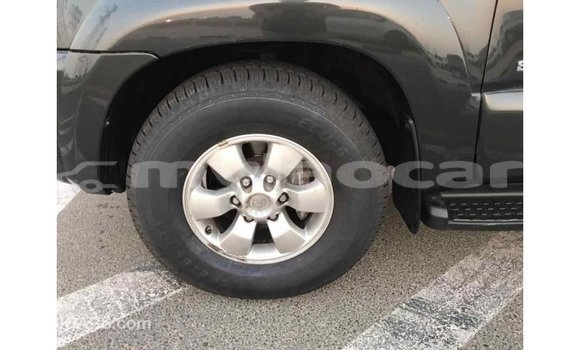 Buy Import Toyota HiAce Black Truck in Import - Dubai in Attapeu Province Buy Import Toyota HiAce Black Truck in Import - Dubai in Attapeu Province