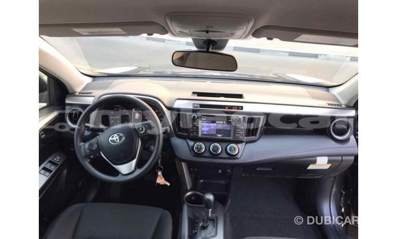 Buy Import Toyota HiAce Other Truck in Import - Dubai in Attapeu Province Buy Import Toyota HiAce Other Truck in Import - Dubai in Attapeu Province