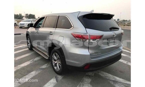 Acheter Import Voiture Toyota Highlander Autre à Import - Dubai, Attapeu Province Acheter Import Voiture Toyota Highlander Autre à Import - Dubai, Attapeu Province
