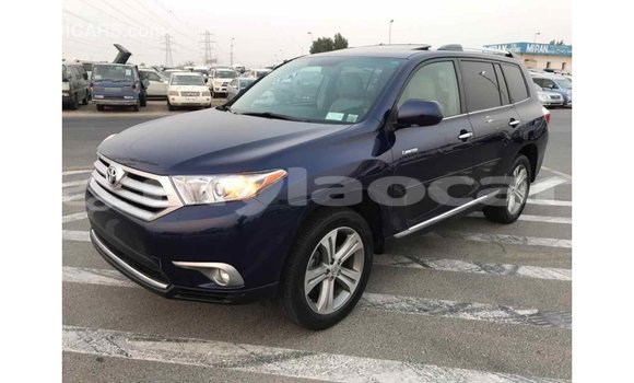 Buy Import Toyota Highlander Blue Car in Import - Dubai in Attapeu Province Buy Import Toyota Highlander Blue Car in Import - Dubai in Attapeu Province