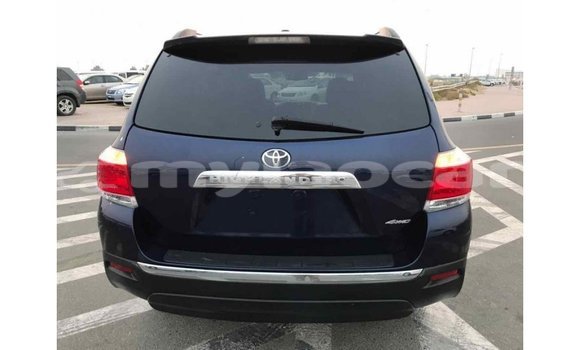 Buy Import Toyota Highlander Blue Car in Import - Dubai in Attapeu Province Buy Import Toyota Highlander Blue Car in Import - Dubai in Attapeu Province