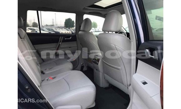 Buy Import Toyota Highlander Blue Car in Import - Dubai in Attapeu Province Buy Import Toyota Highlander Blue Car in Import - Dubai in Attapeu Province