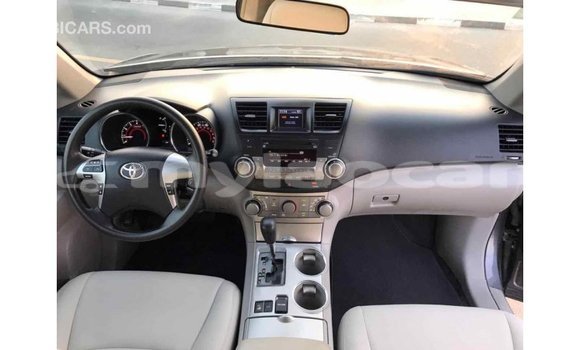 Buy Import Toyota Highlander Other Car in Import - Dubai in Attapeu Province Buy Import Toyota Highlander Other Car in Import - Dubai in Attapeu Province
