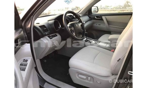 Buy Import Toyota Highlander Other Car in Import - Dubai in Attapeu Province Buy Import Toyota Highlander Other Car in Import - Dubai in Attapeu Province