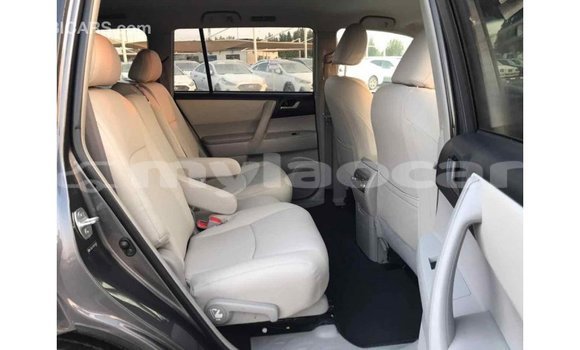 Buy Import Toyota Highlander Other Car in Import - Dubai in Attapeu Province Buy Import Toyota Highlander Other Car in Import - Dubai in Attapeu Province