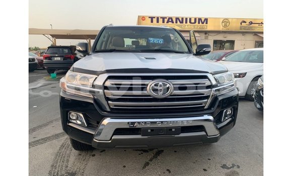 Buy Import Toyota Land Cruiser Black Car in Import - Dubai in Attapeu Province Buy Import Toyota Land Cruiser Black Car in Import - Dubai in Attapeu Province