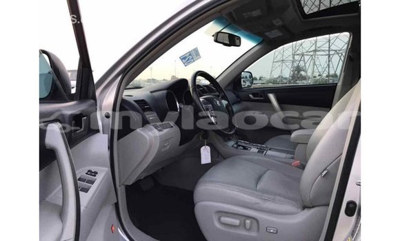 Buy Import Toyota Highlander Other Car in Import - Dubai in Attapeu Province Buy Import Toyota Highlander Other Car in Import - Dubai in Attapeu Province