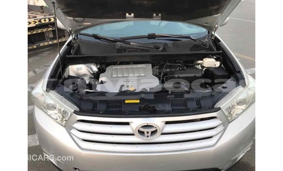 Buy Import Toyota Highlander Other Car in Import - Dubai in Attapeu Province Buy Import Toyota Highlander Other Car in Import - Dubai in Attapeu Province