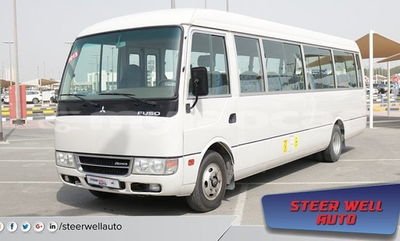 Buy Import Mitsubishi L400 White Truck in Import - Dubai in Attapeu Province