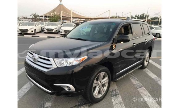 Acheter Import Voiture Toyota Highlander Noir à Import - Dubai, Attapeu Province Acheter Import Voiture Toyota Highlander Noir à Import - Dubai, Attapeu Province