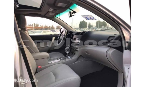 Buy Import Toyota Highlander Other Car in Import - Dubai in Attapeu Province Buy Import Toyota Highlander Other Car in Import - Dubai in Attapeu Province