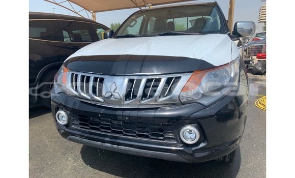 Buy Import Mitsubishi L200 Black Car in Import - Dubai in Attapeu Province Buy Import Mitsubishi L200 Black Car in Import - Dubai in Attapeu Province