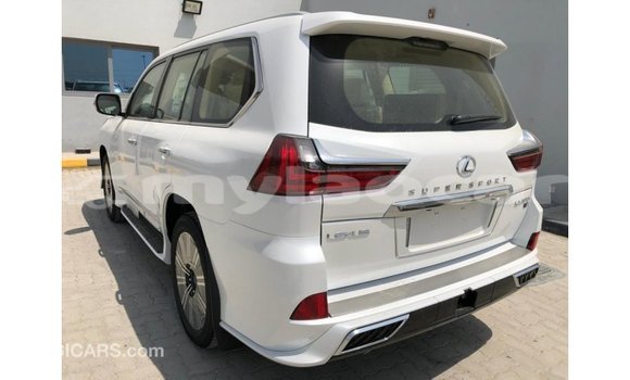 Acheter Import Voiture Lexus LX Blanc à Import - Dubai, Attapeu Province Acheter Import Voiture Lexus LX Blanc à Import - Dubai, Attapeu Province