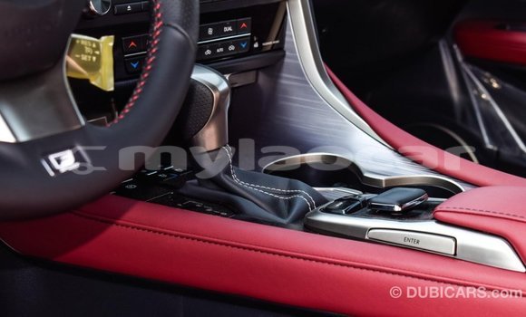 Acheter Import Voiture Lexus RX 300 Blanc à Import - Dubai, Attapeu Province Acheter Import Voiture Lexus RX 300 Blanc à Import - Dubai, Attapeu Province