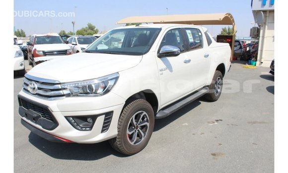 Buy Import Toyota Hilux White Car in Import - Dubai in Attapeu Province Buy Import Toyota Hilux White Car in Import - Dubai in Attapeu Province