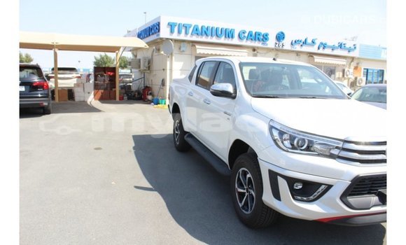 Buy Import Toyota Hilux White Car in Import - Dubai in Attapeu Province Buy Import Toyota Hilux White Car in Import - Dubai in Attapeu Province