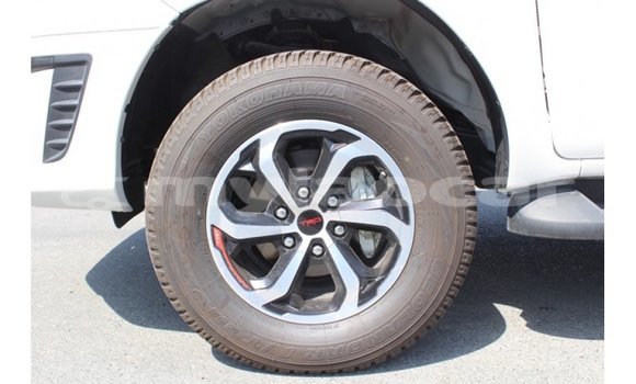 Buy Import Toyota Hilux White Car in Import - Dubai in Attapeu Province Buy Import Toyota Hilux White Car in Import - Dubai in Attapeu Province